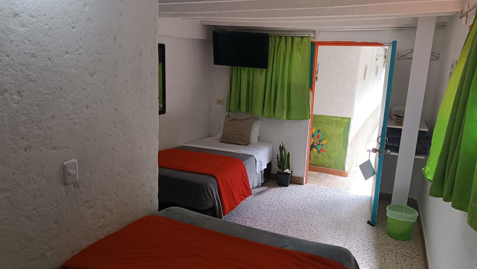 Hotel Marrokos Aeropuerto Jose Maria Cordova 과르네 외부 사진