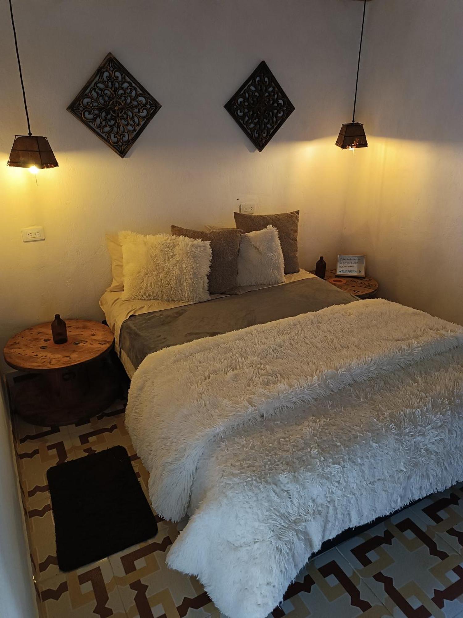Hotel Marrokos Aeropuerto Jose Maria Cordova 과르네 외부 사진