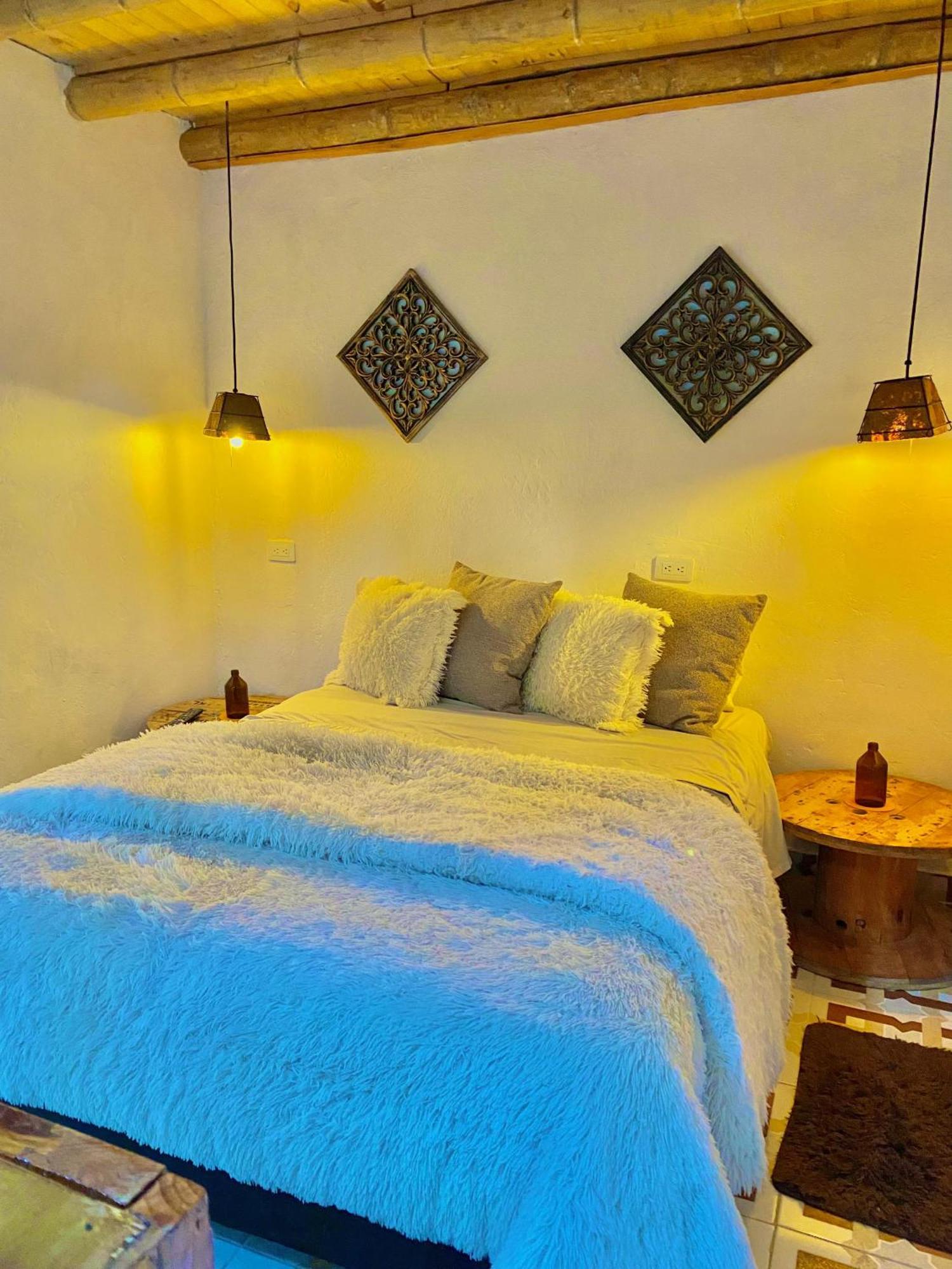 Hotel Marrokos Aeropuerto Jose Maria Cordova 과르네 외부 사진