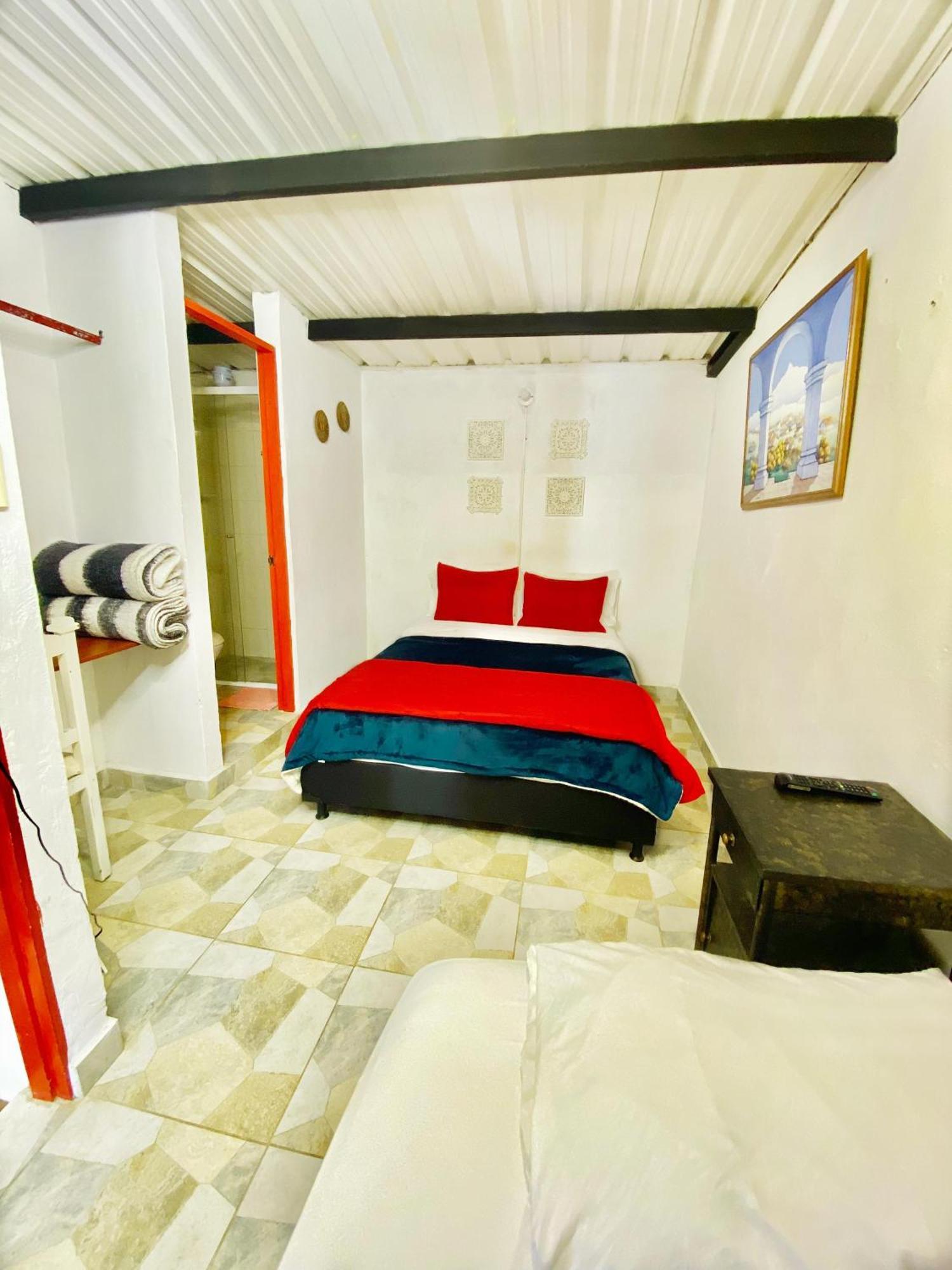 Hotel Marrokos Aeropuerto Jose Maria Cordova 과르네 외부 사진