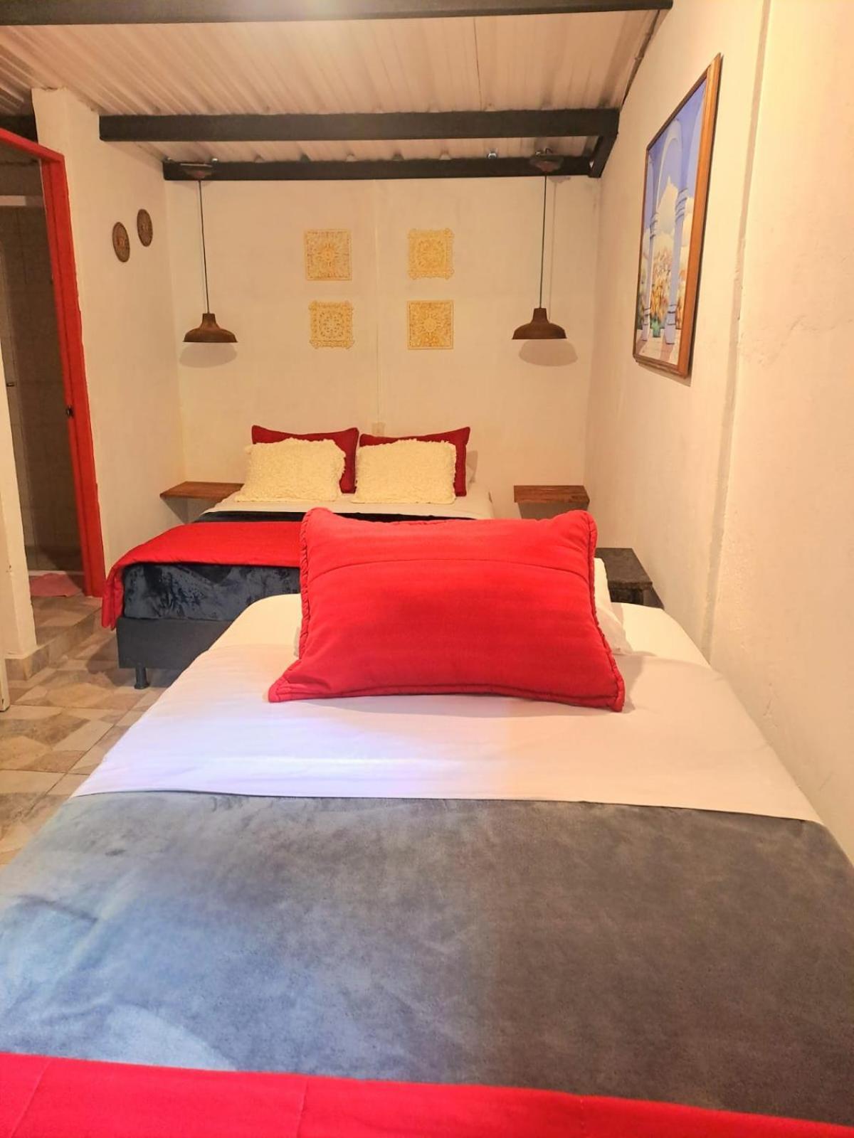 Hotel Marrokos Aeropuerto Jose Maria Cordova 과르네 외부 사진