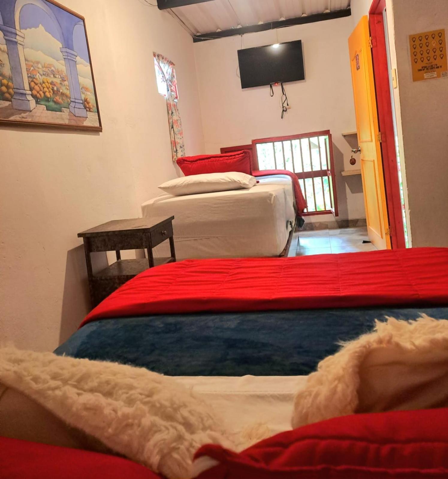 Hotel Marrokos Aeropuerto Jose Maria Cordova 과르네 외부 사진
